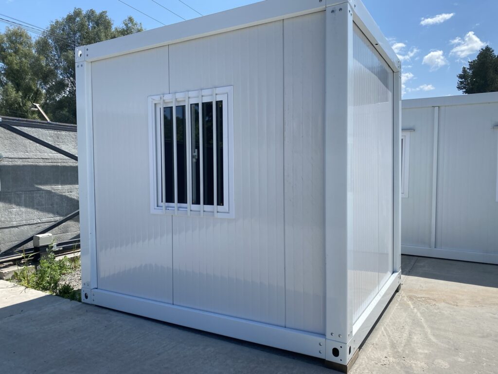 Security guard cabin 3 х 2.4